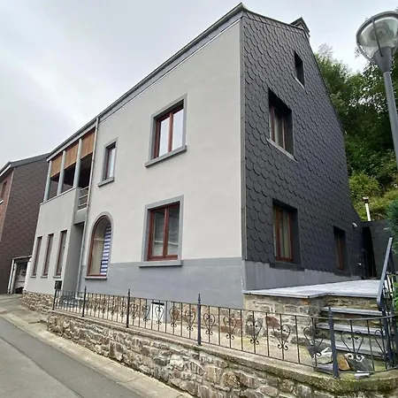 Chez Mo *